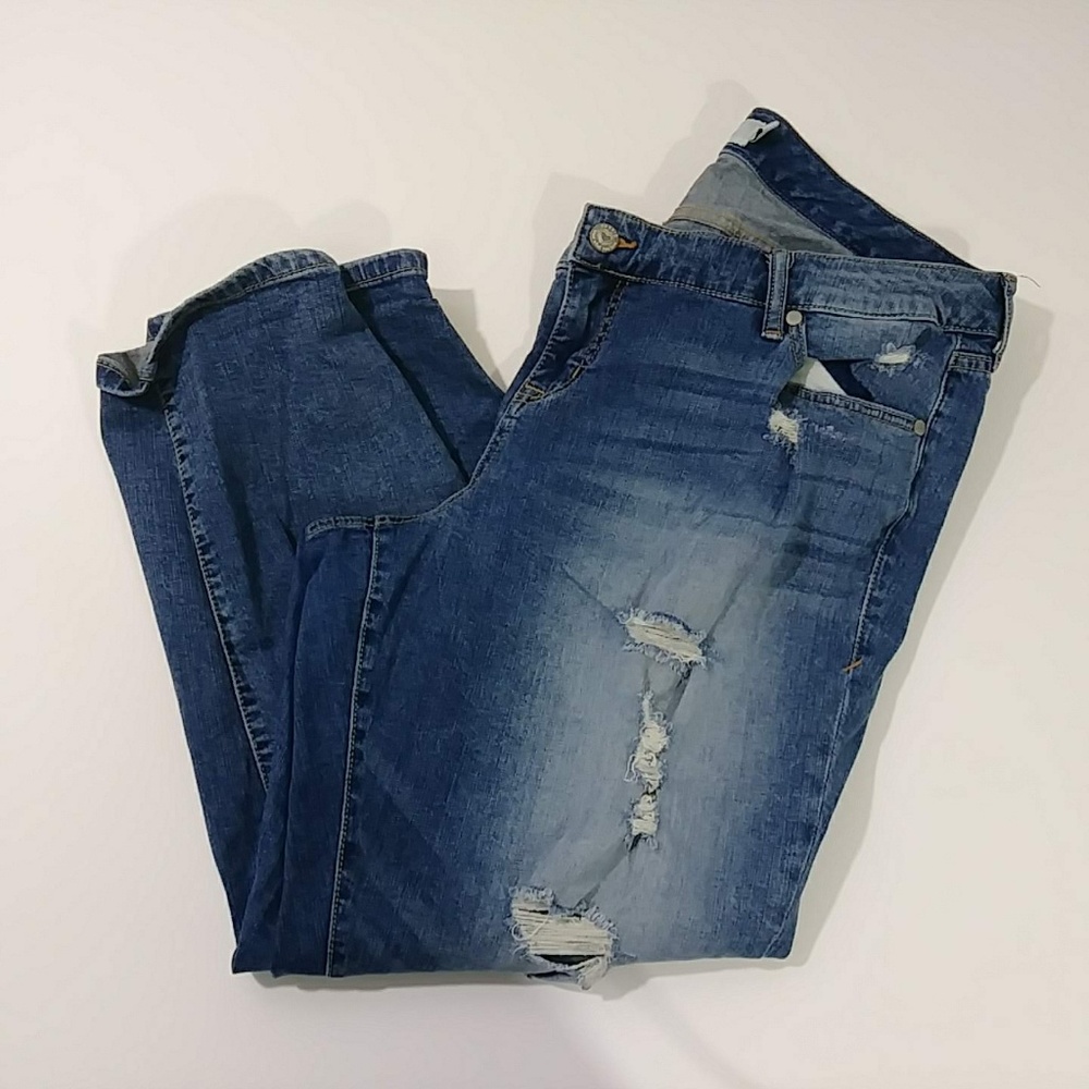 Torrid Distressed Jeans Sz 18